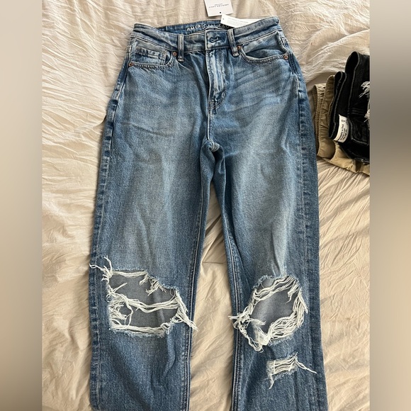 American Eagle Mom Jeans - Picture 1 of 5